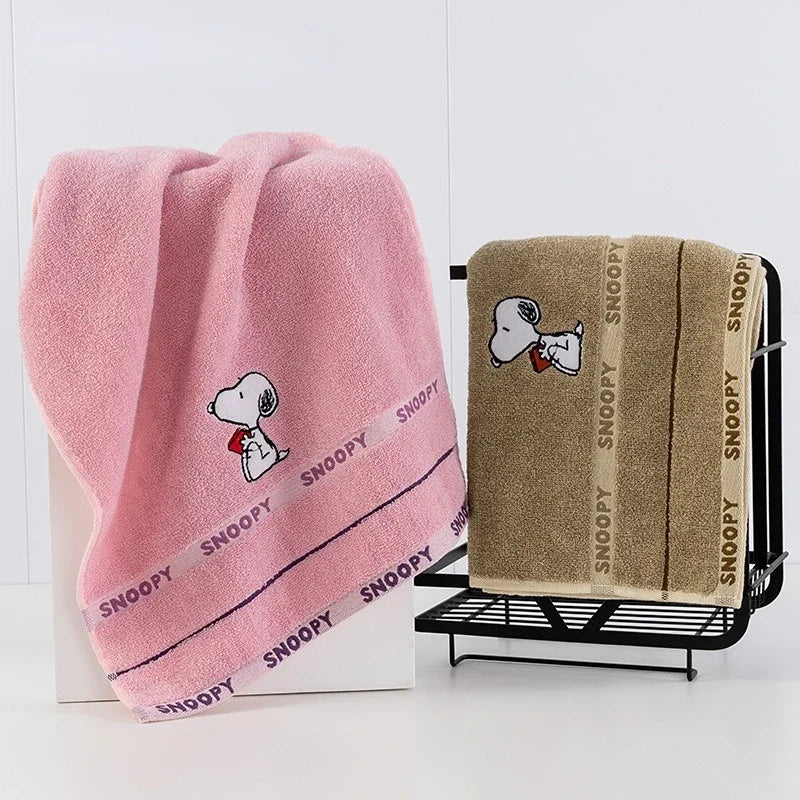 Snoopy Adorable Towel