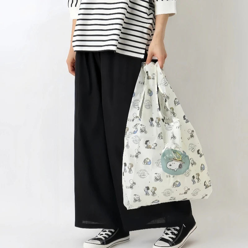 Snoopy Peekaboo Foldable Bag