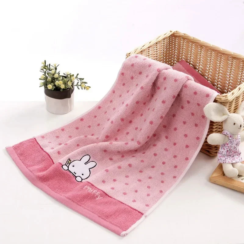 Miffy Kawaii Towel