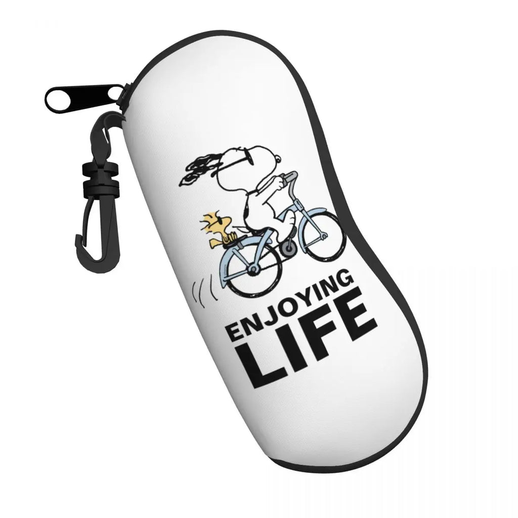 Snoopy Playful Glasses Case