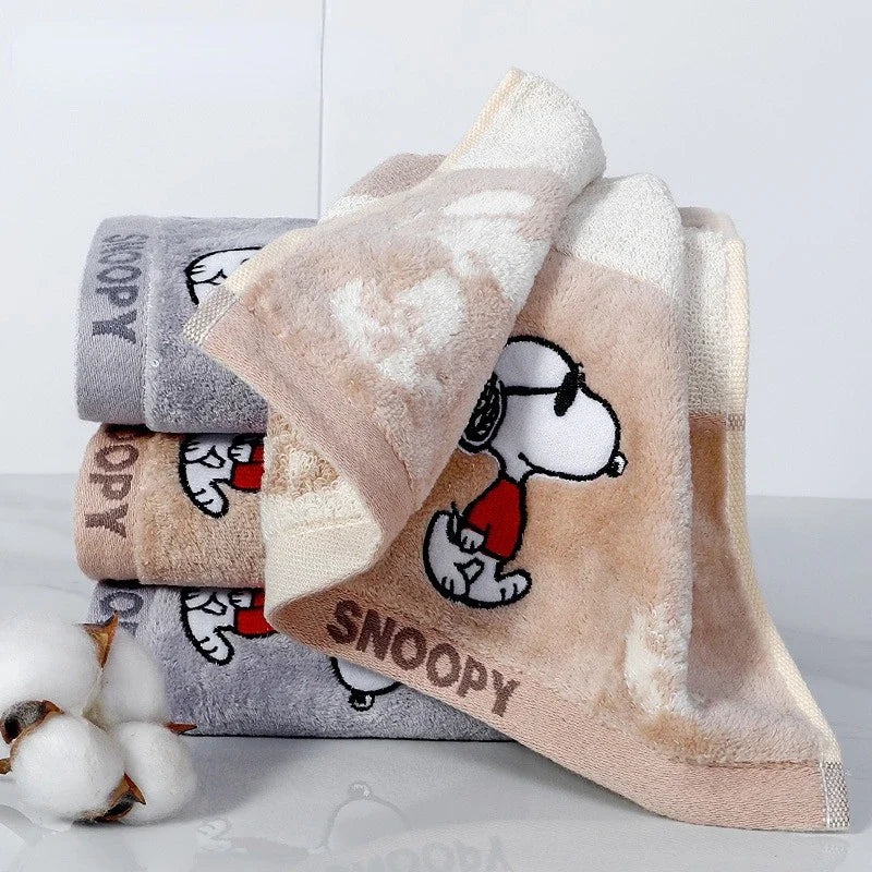 Snoopy Vibin Towel