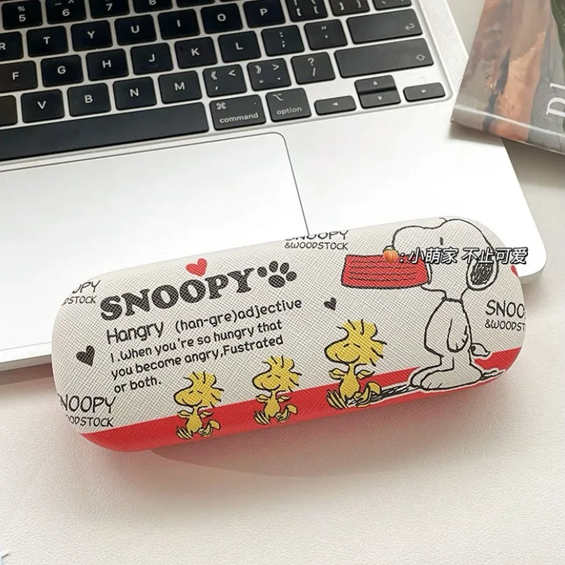 Snoopy & Friends Hangry Glasses Case
