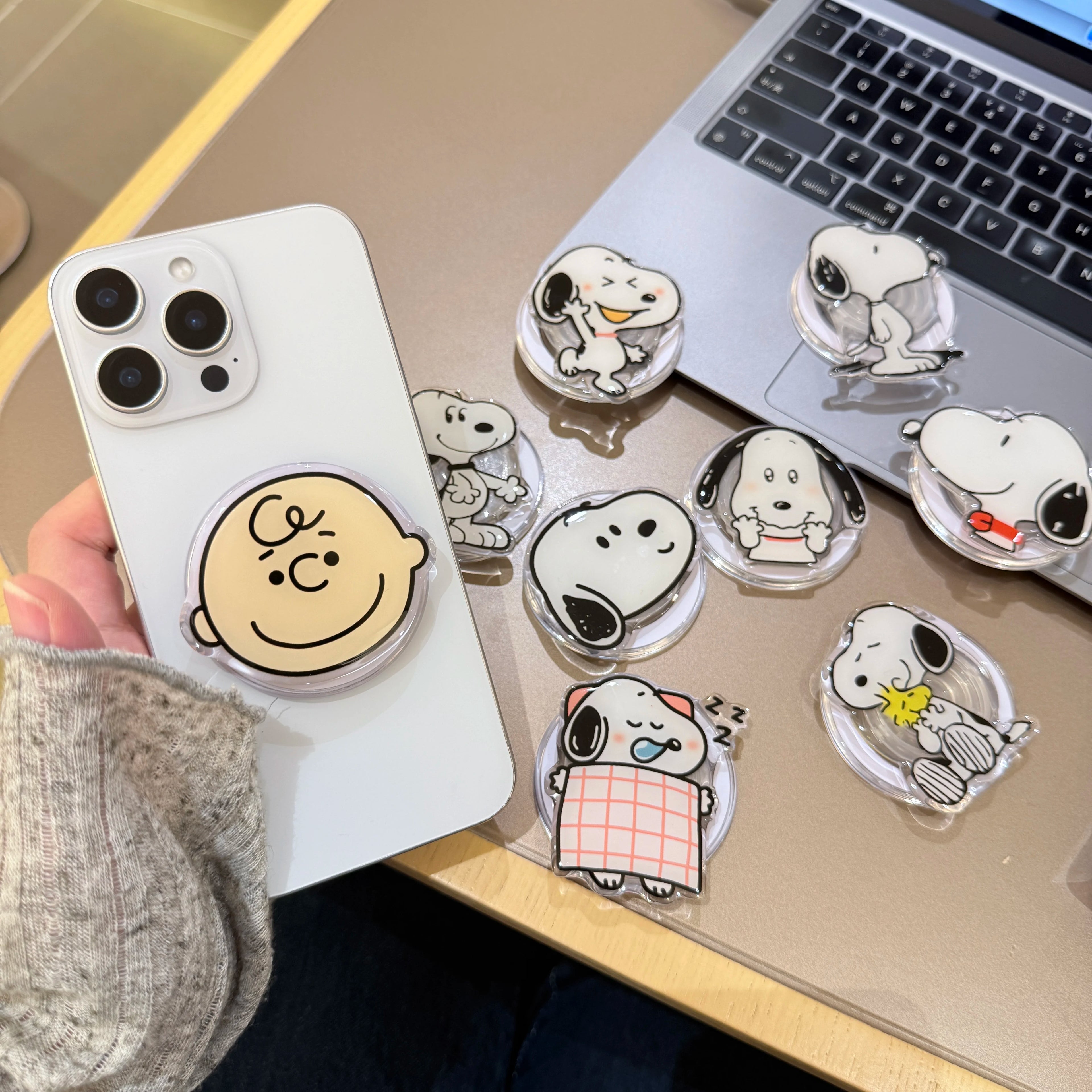 Snoopy & Friends Phone Holder