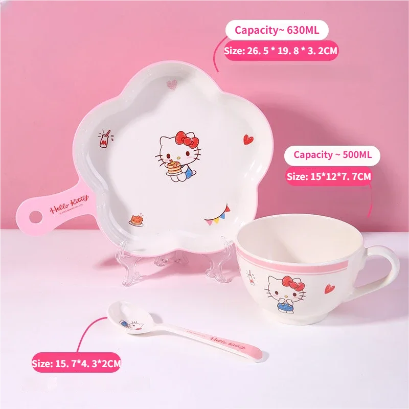 Hello Kitty Adore Dinnerware