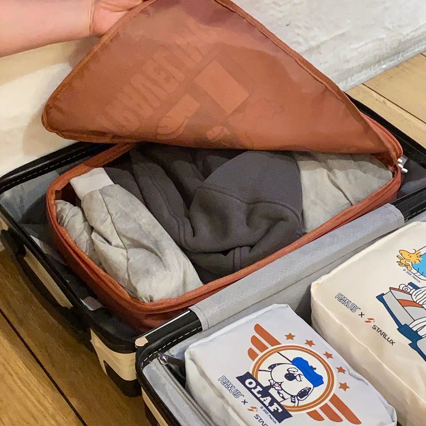 Snoopy Travel Storage Bag