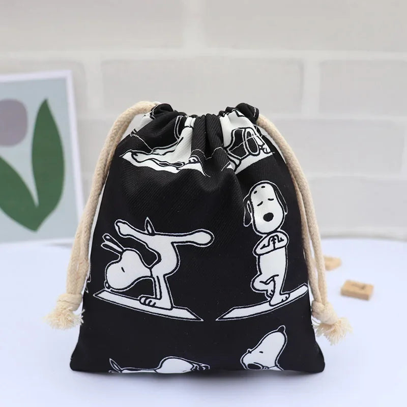 Snoopy Retro Drawstring Bag