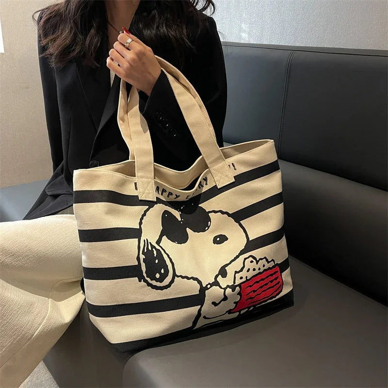 Snoopy Chillin Bag