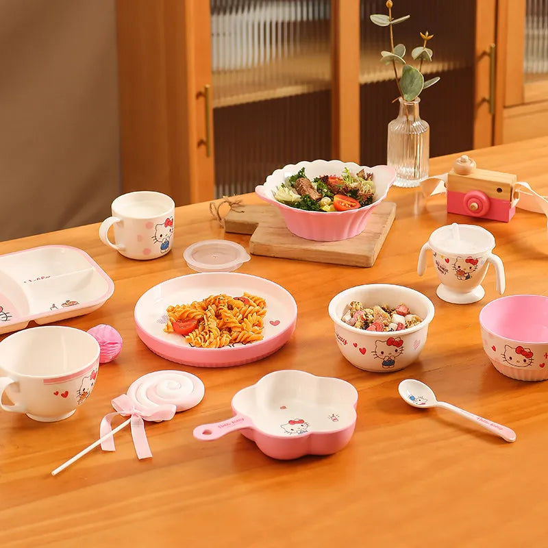 Hello Kitty Adore Dinnerware