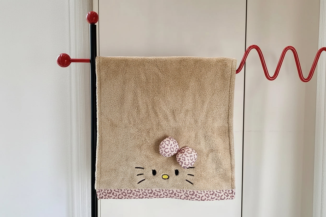 Hello Kitty Leopard Adore Towel