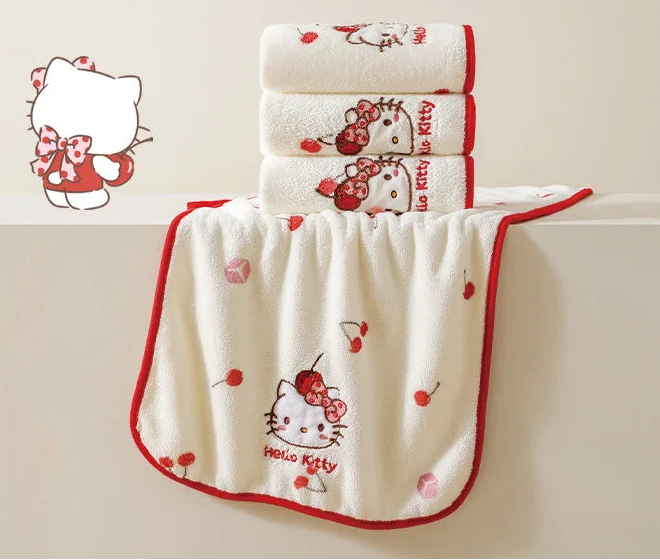 Hello Kitty Adore Love Towels