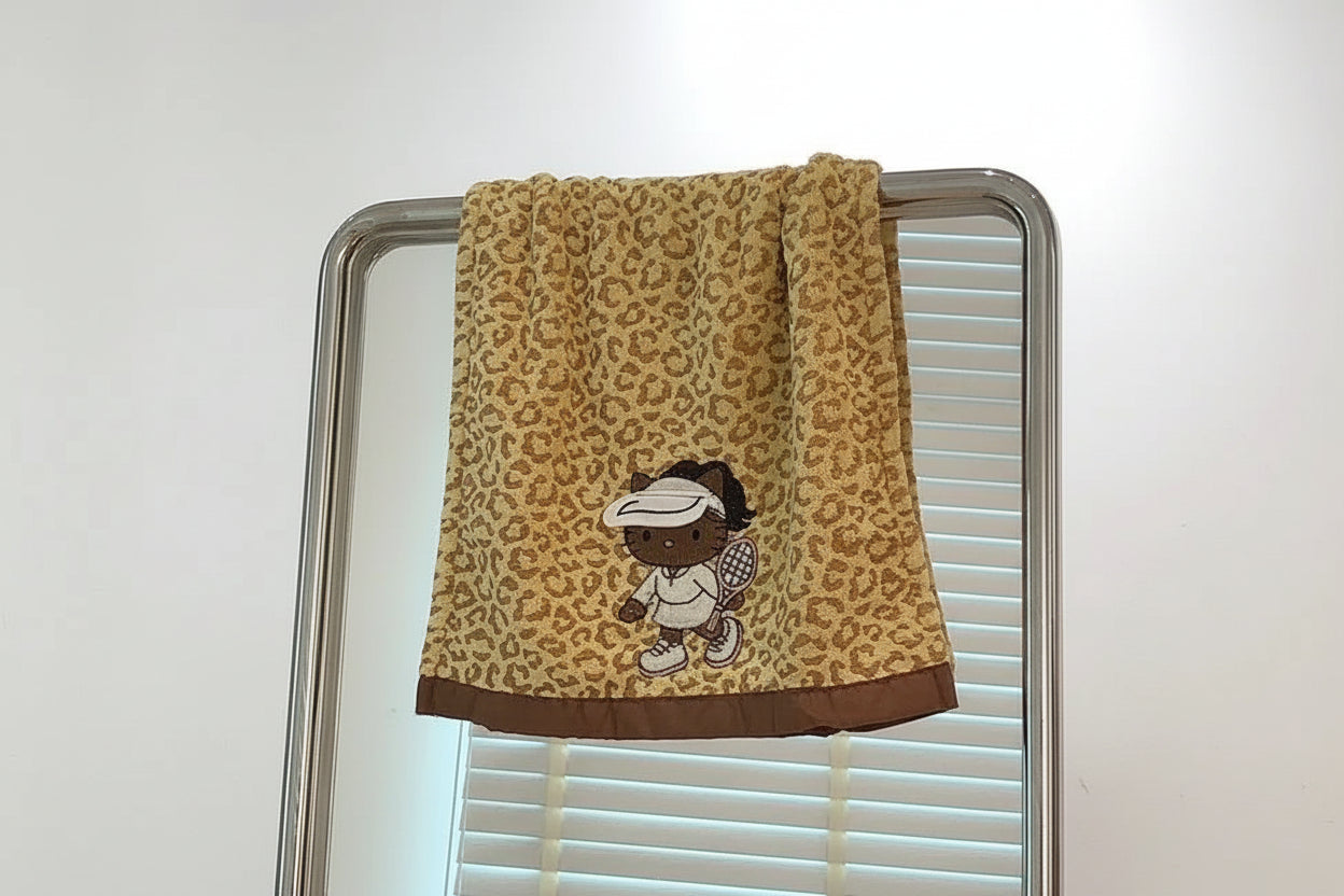 Hello Kitty Leopard Adore Towel