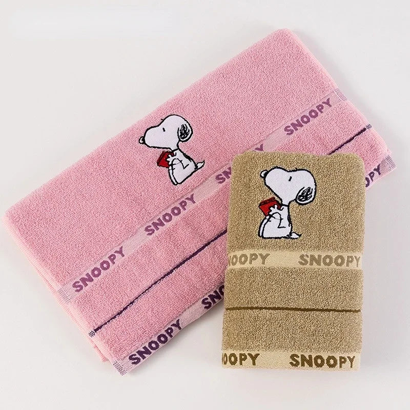 Snoopy Adorable Towel