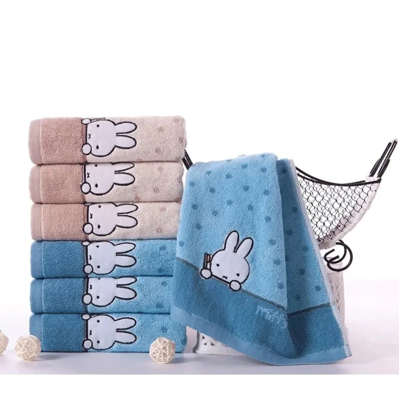 Miffy Kawaii Towel