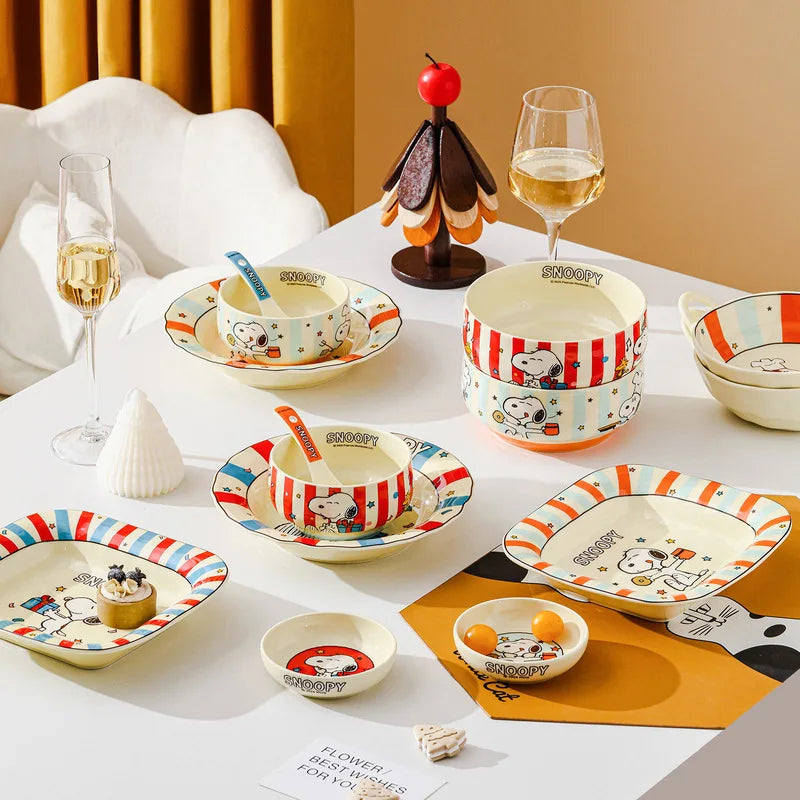 Snoopy Adore Dinnerware