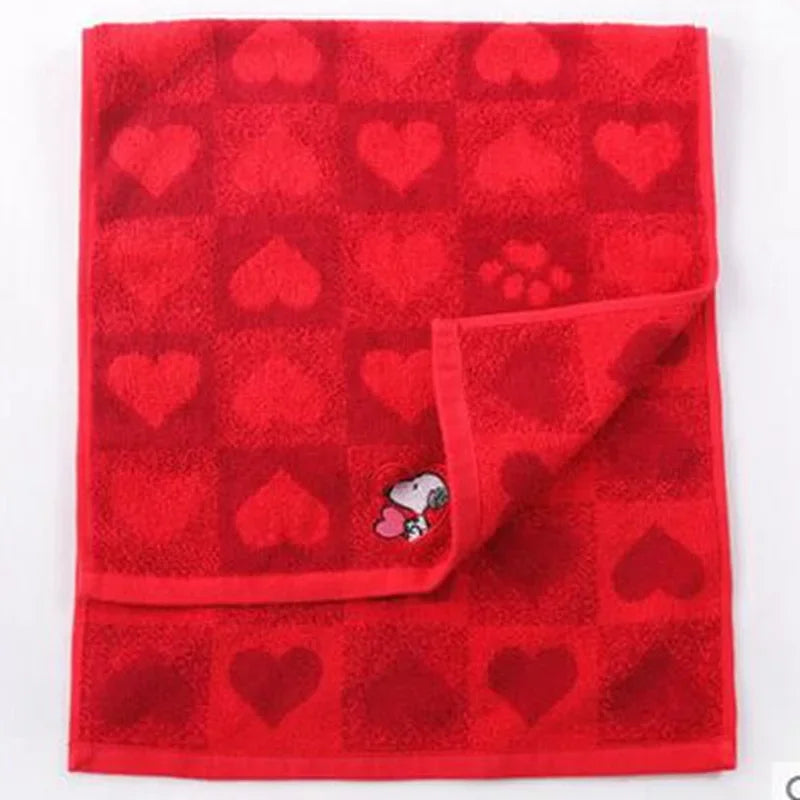 Snoopy Love Towel