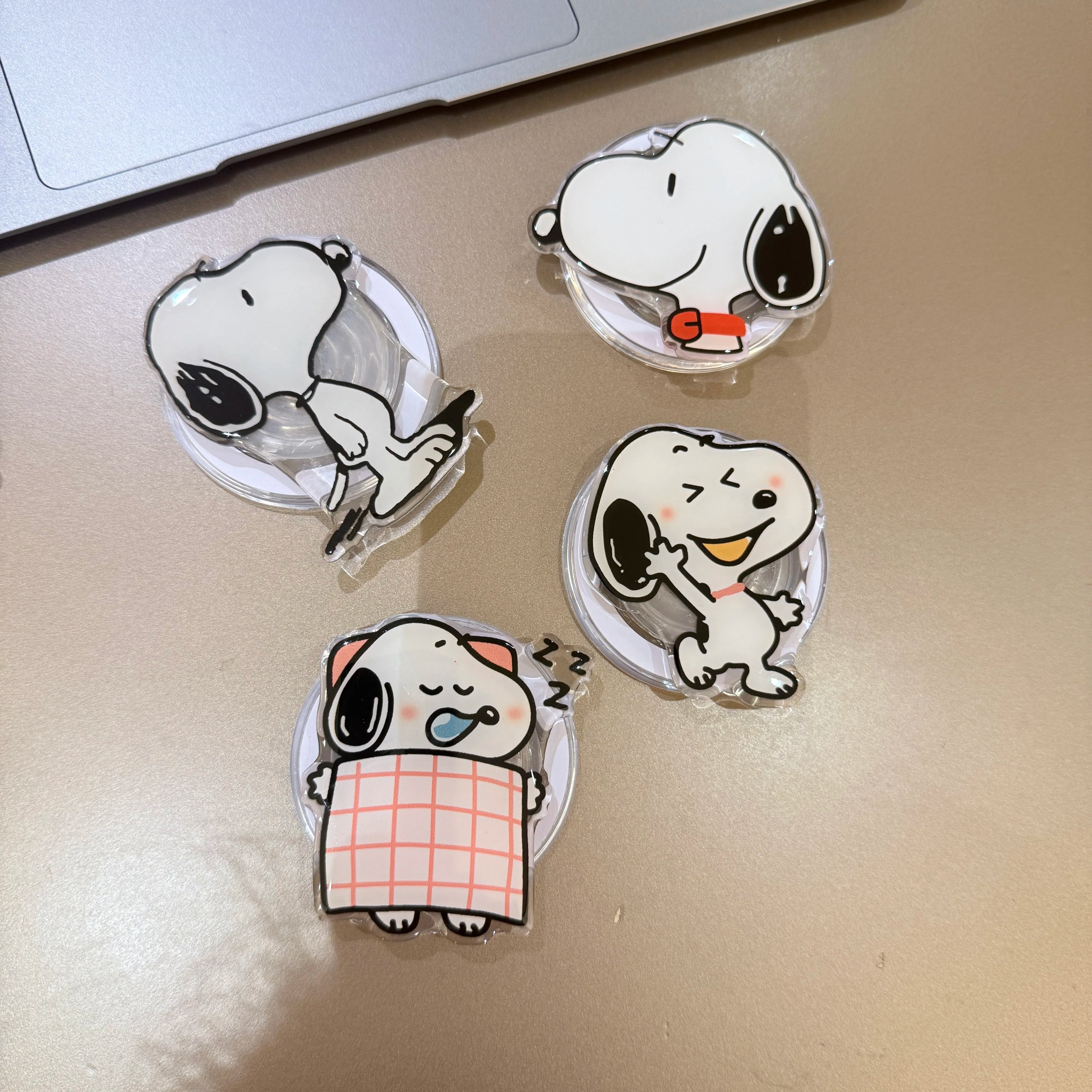 Snoopy & Friends Phone Holder