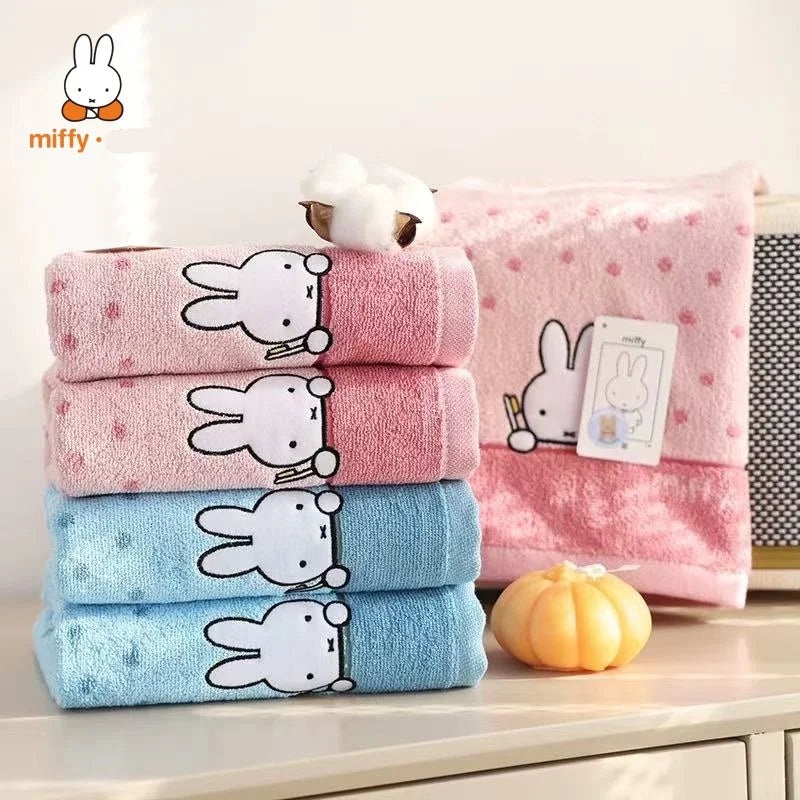 Miffy Kawaii Towel