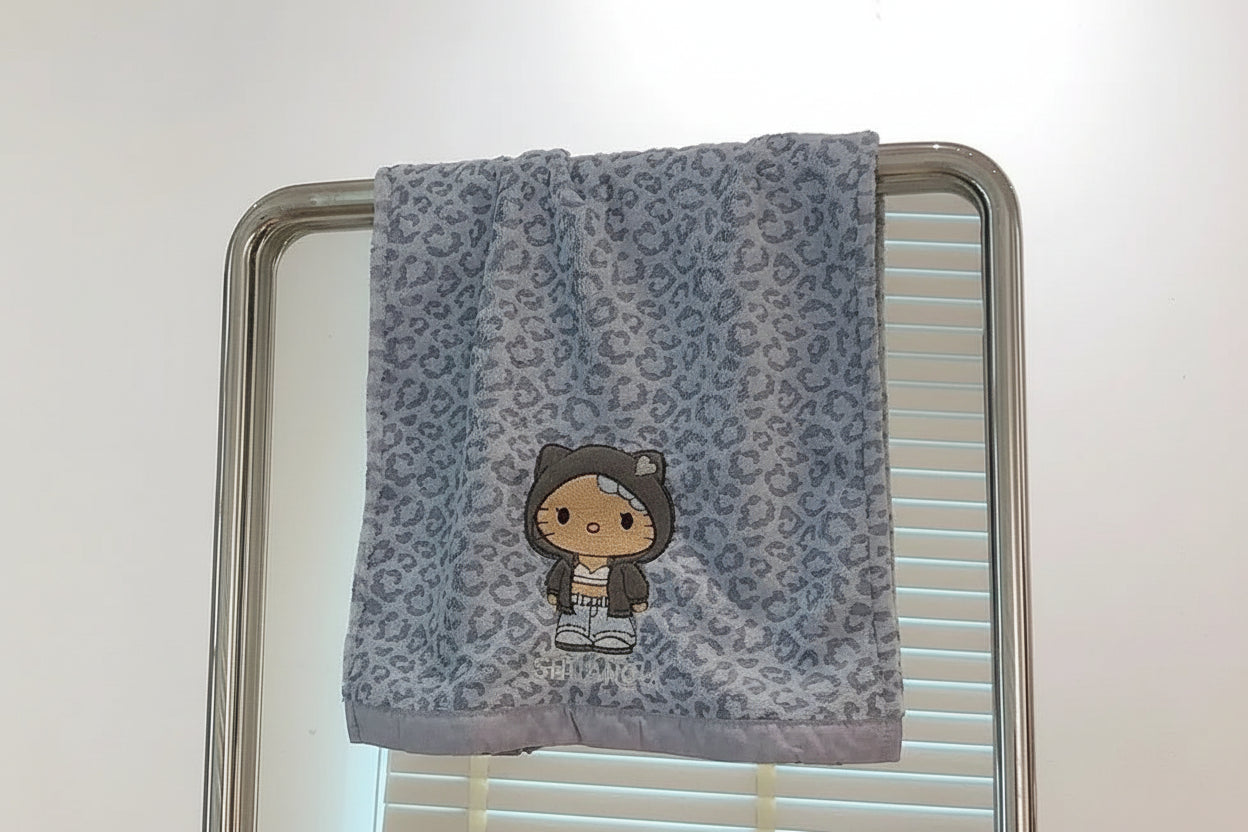 Hello Kitty Leopard Adore Towel