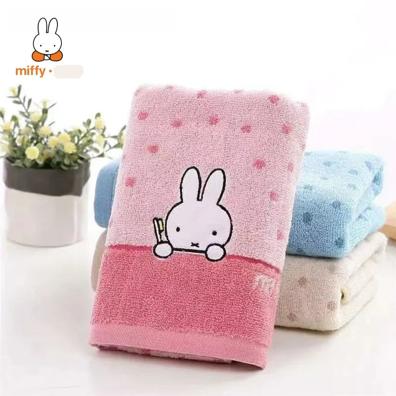 Miffy Kawaii Towel