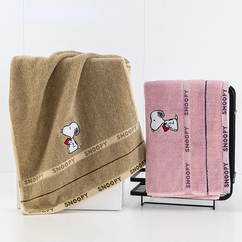 Snoopy Adorable Towel